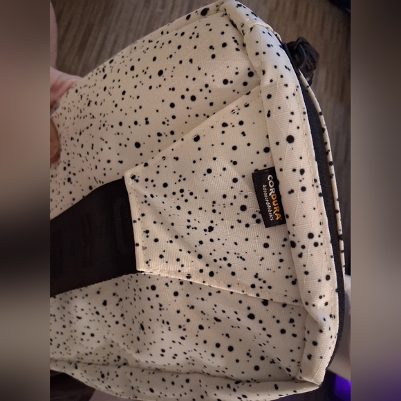 Jordan Crossbody Bag NWT - Picture 2 of 7